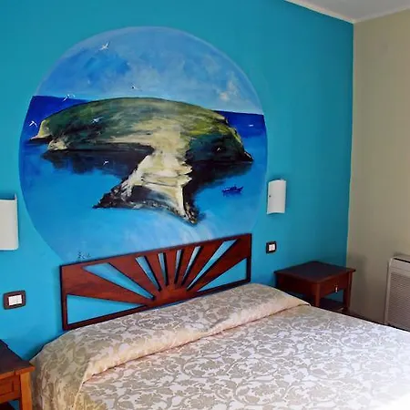 Aparthotel Puesta De Sol 4*